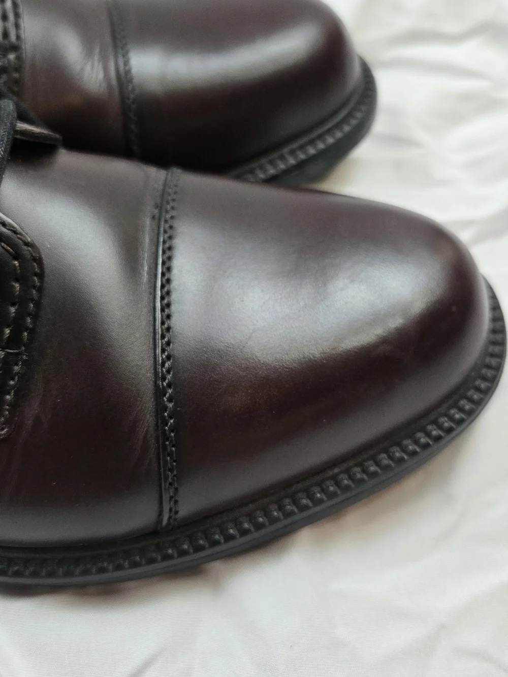 Dockers Gordon 90-2219 Men's Size 11M Burgundy Leather Cap Toe Oxford Dress Shoe
